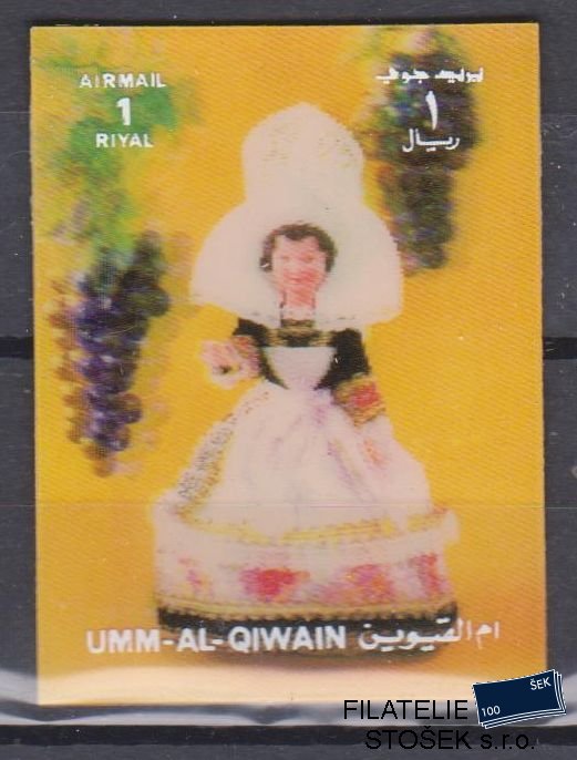 Umm al Qiwan známky - 3D - Kroje, Figurky