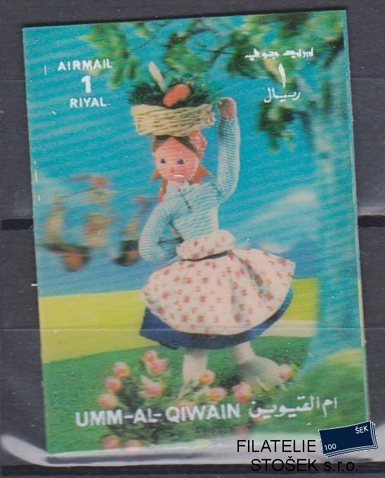 Umm al Qiwan známky - 3D - Kroje, Figurky